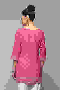 Deep Fuchsia LIVA Straight Printed Kurti image number 4