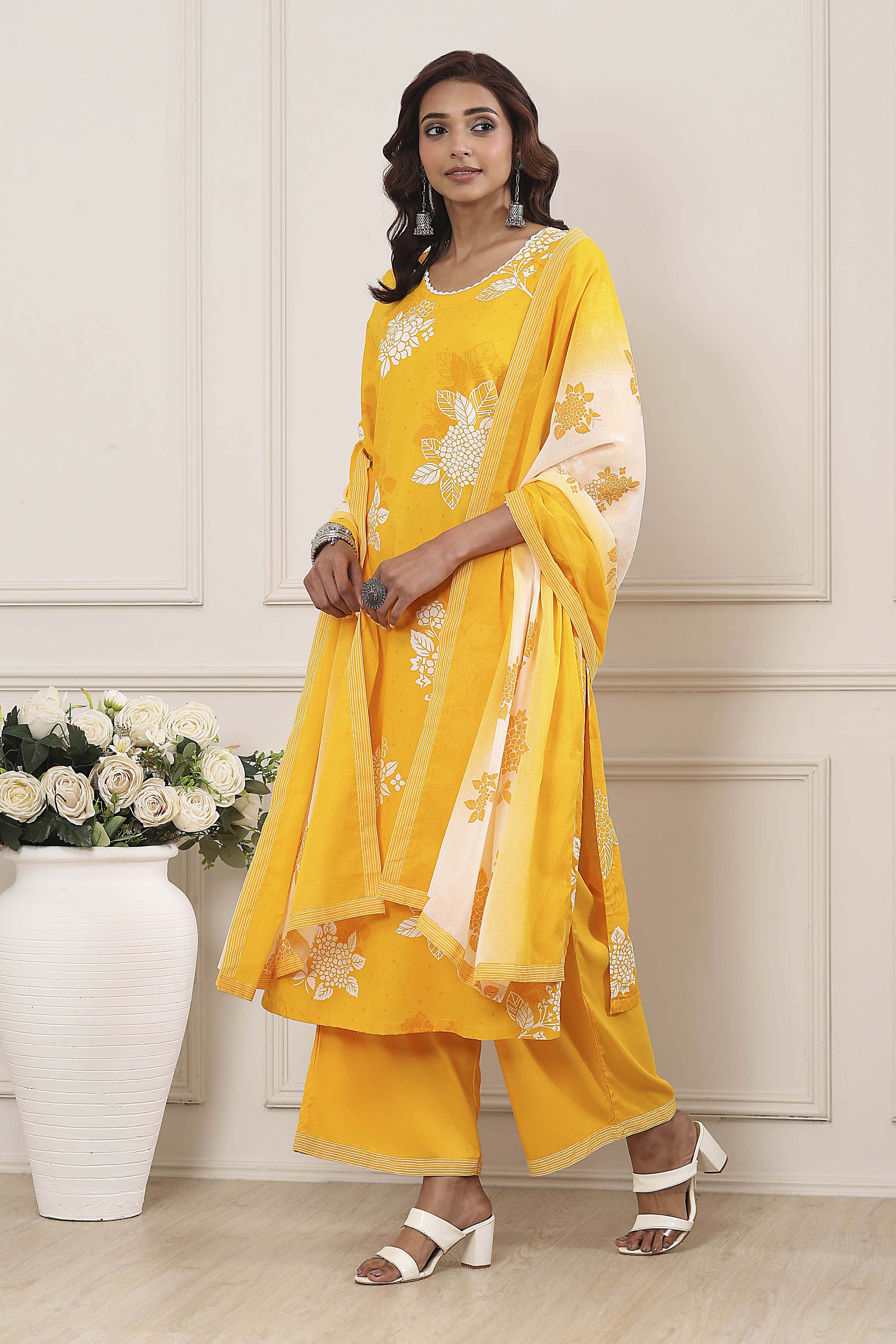 Coral Floral Printed Straight Suit Set image number 3