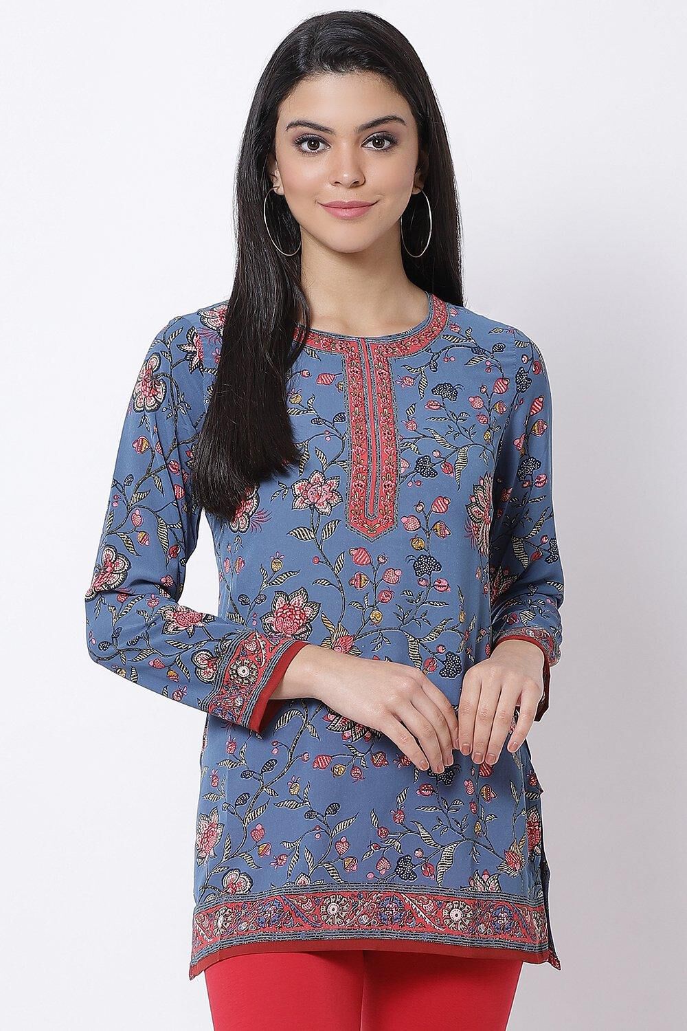 Off White Cotton Blend Printed Kurti image number 5