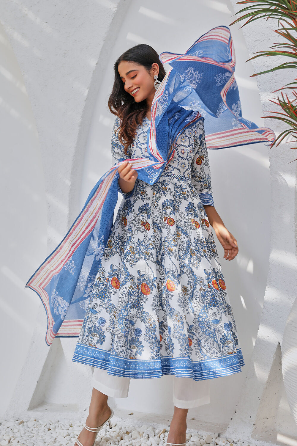Off-white Cotton Printed Anarkali & Palazzo Suit Set image number 0