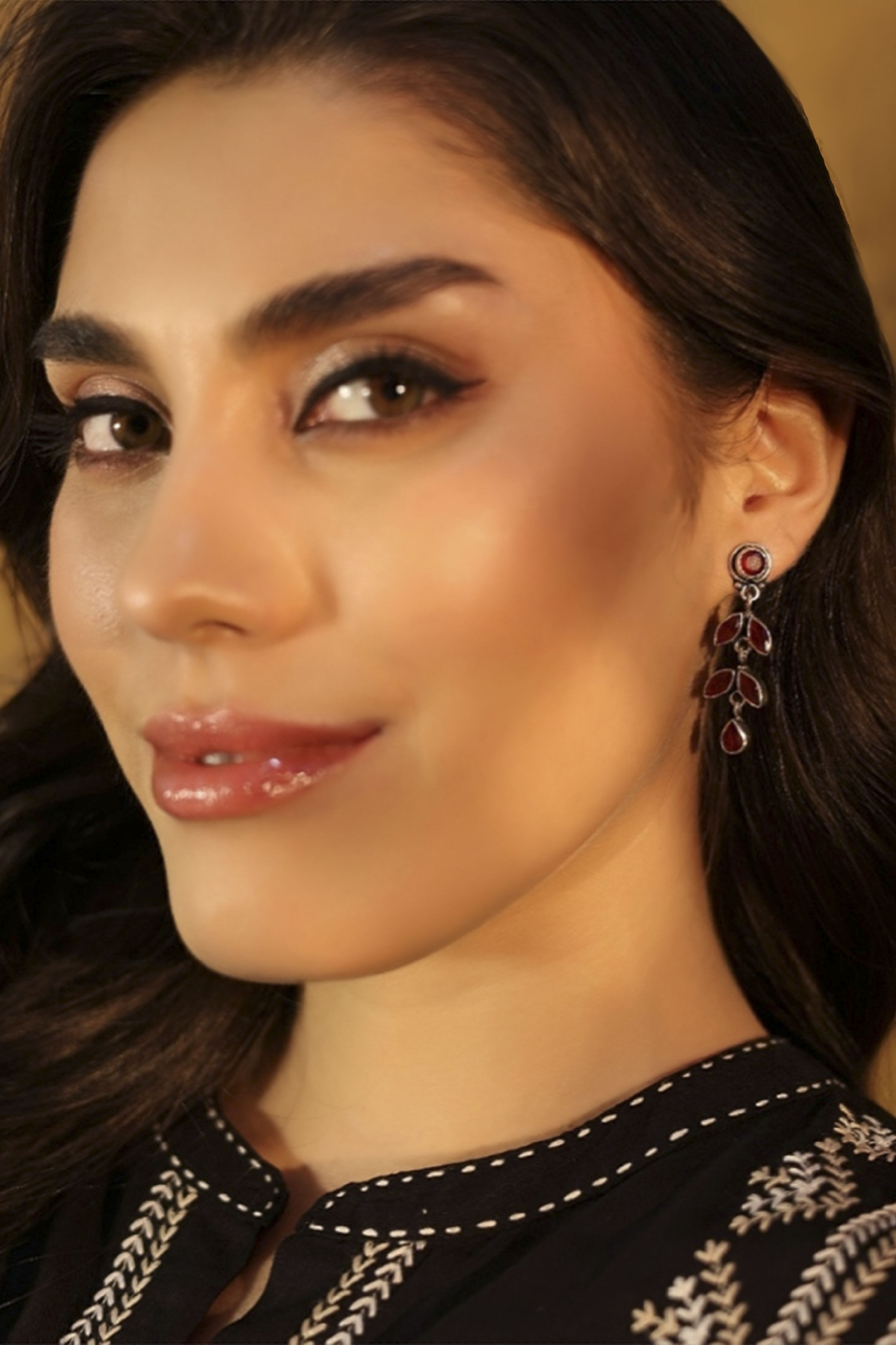 Red Stone Embellished Earrings image number 2