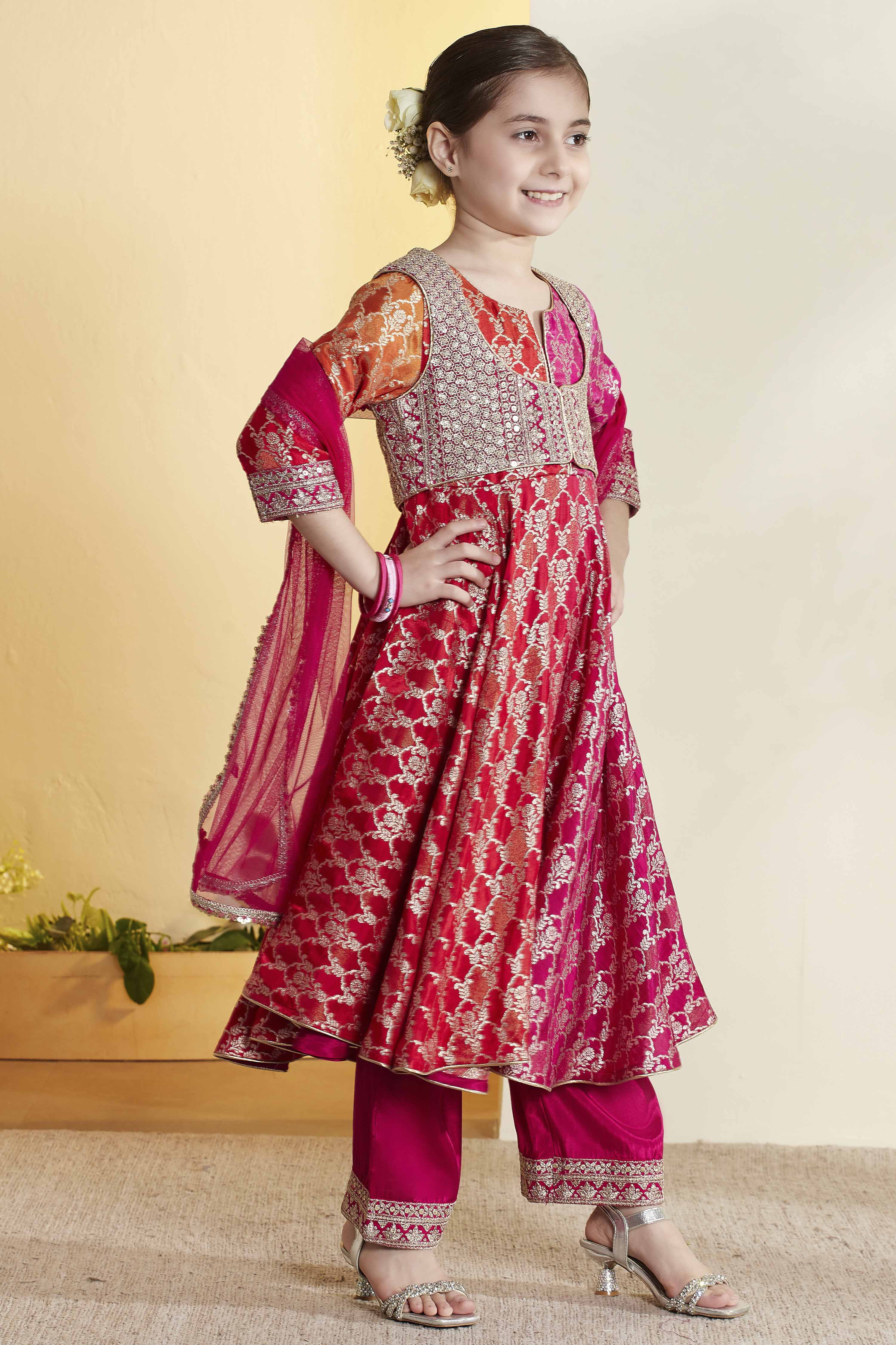 Pink Viscose Rayon Anarkali Suit Set image number 4