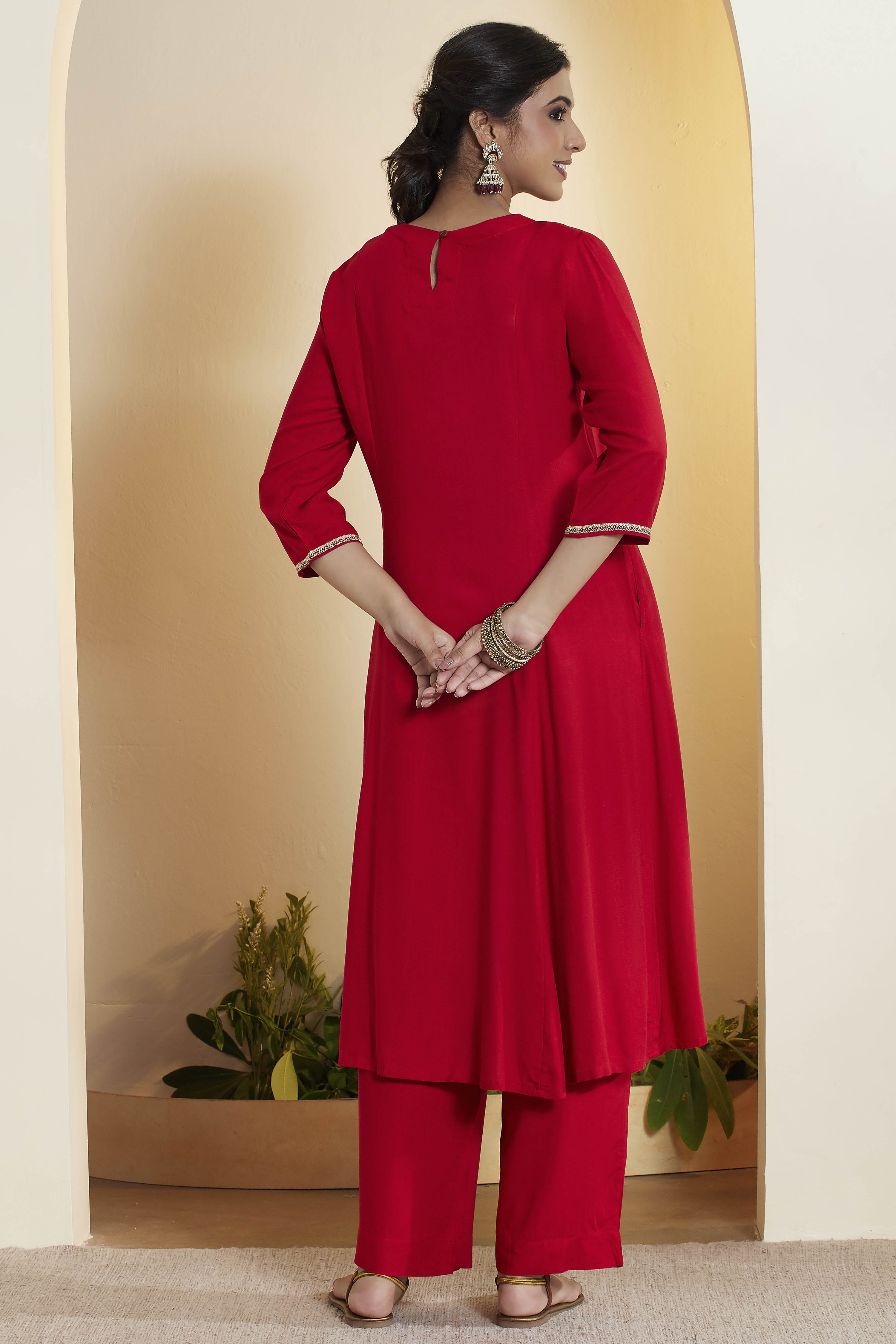 Red Viscose Rayon Solid Suit Set image number 6