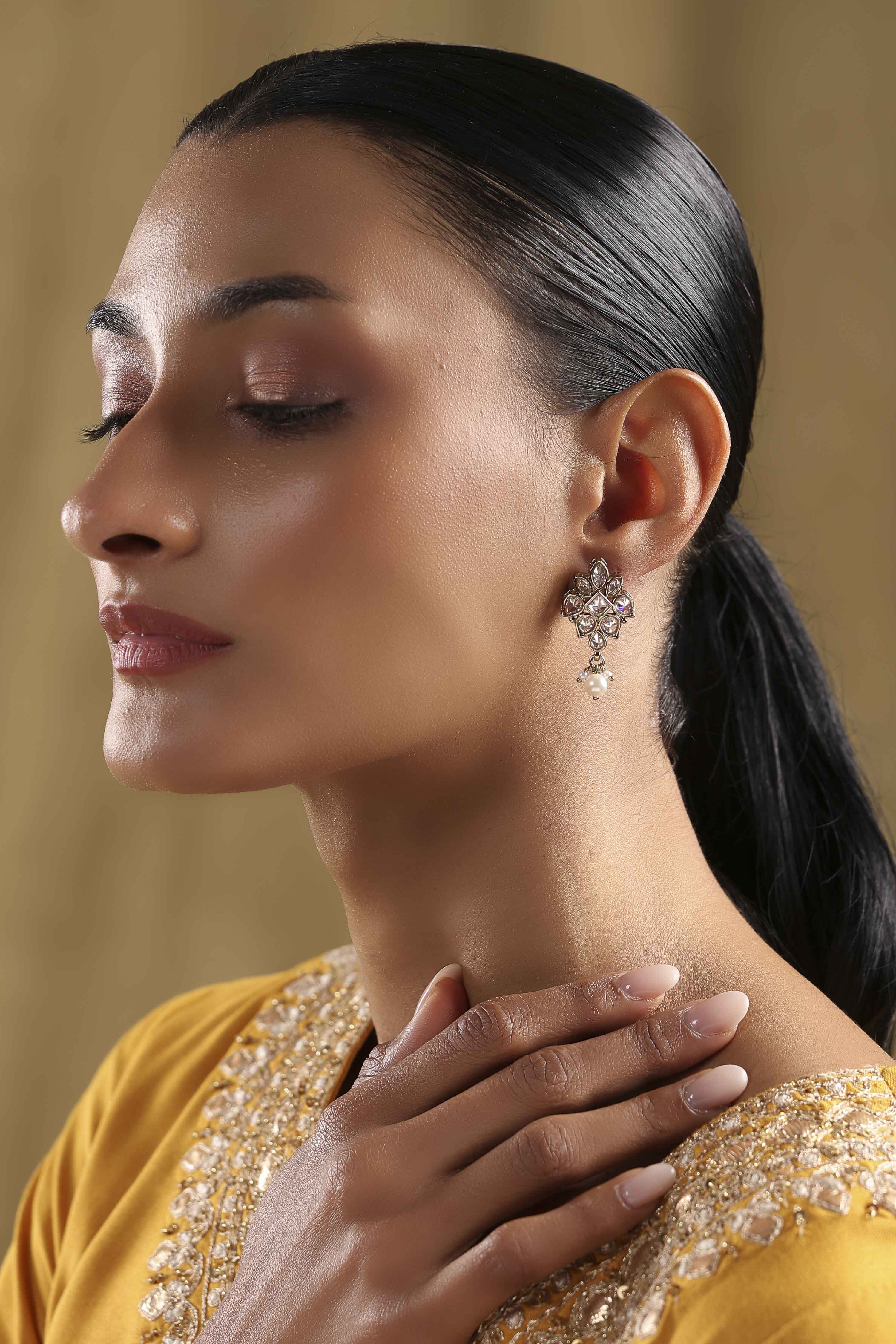 White Alloy Drop & Danglers image number 3