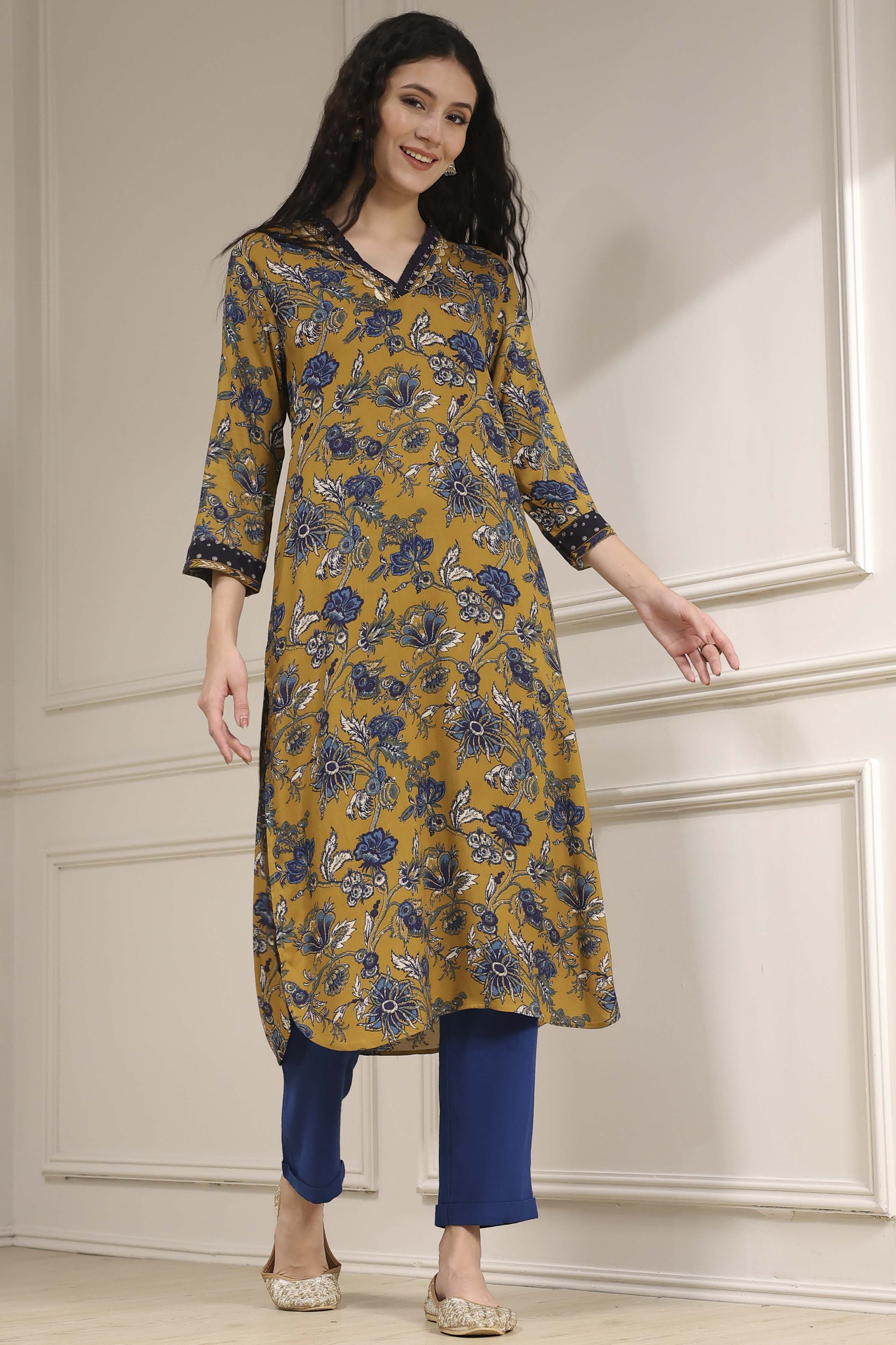 Mustard Yellow Printed Straight Kurta image number 4