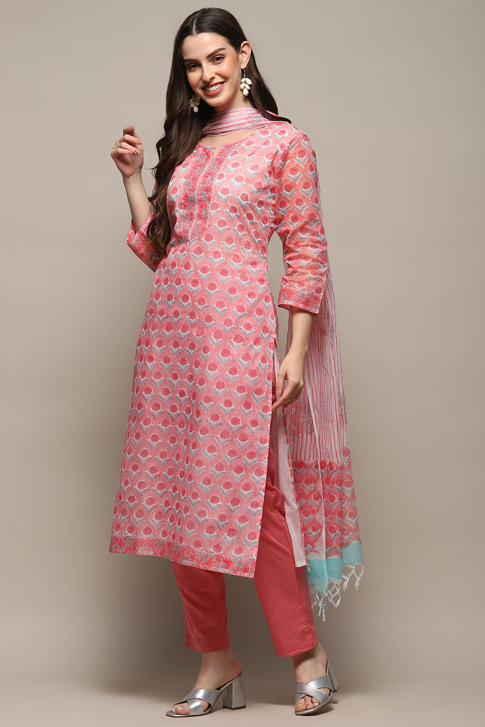 Blue Green Cotton Blend Unstitched Suit set image number 5