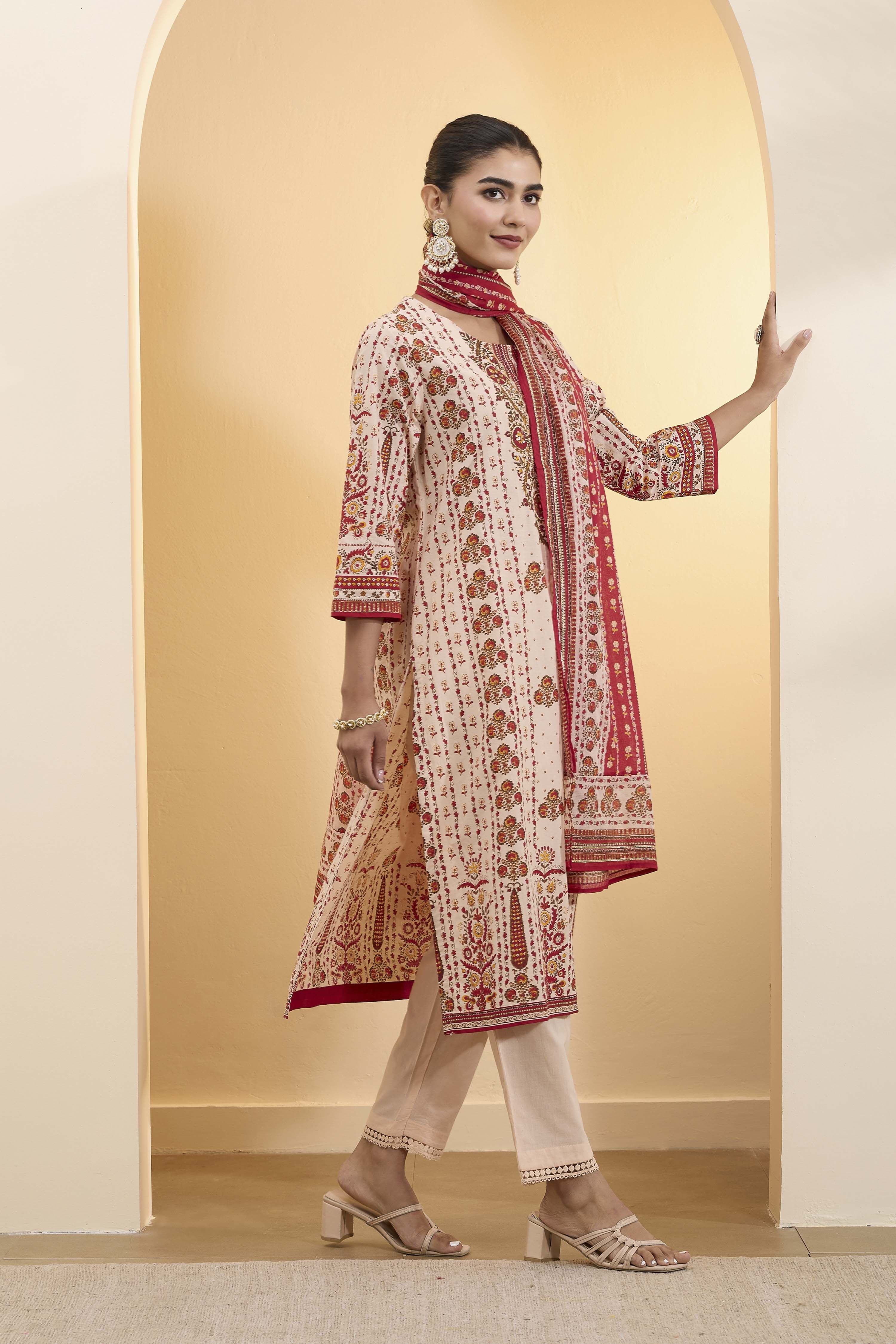Beige Cotton Straight Kurta image number 5