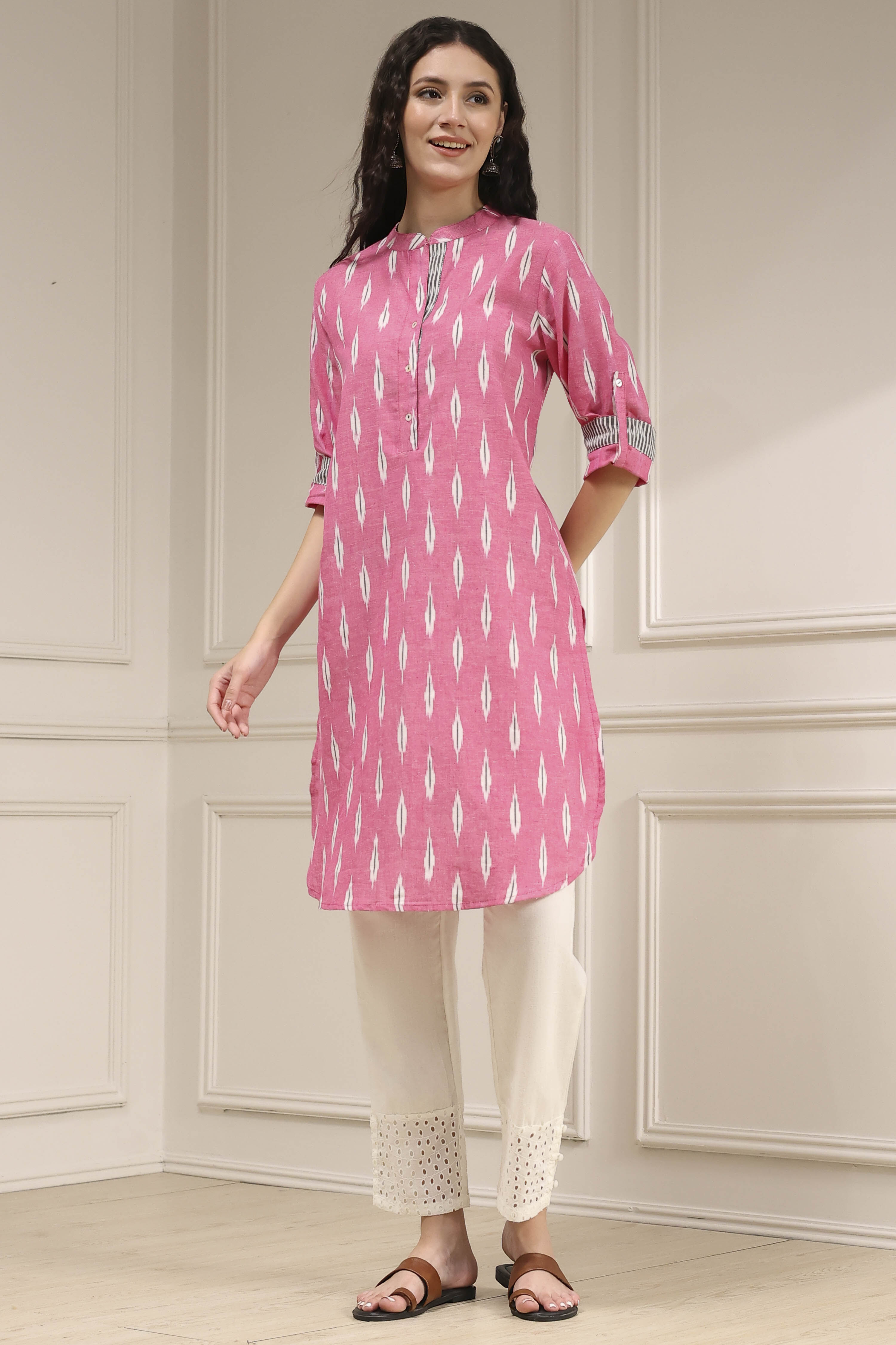 Pink Cotton Ikat Straight Kurta image number 5