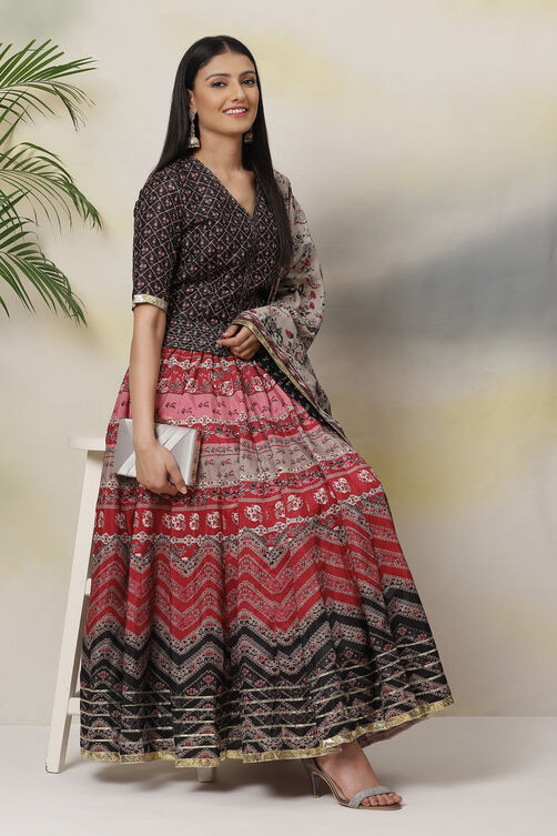 Red Straight Art Silk Skirts image number 5