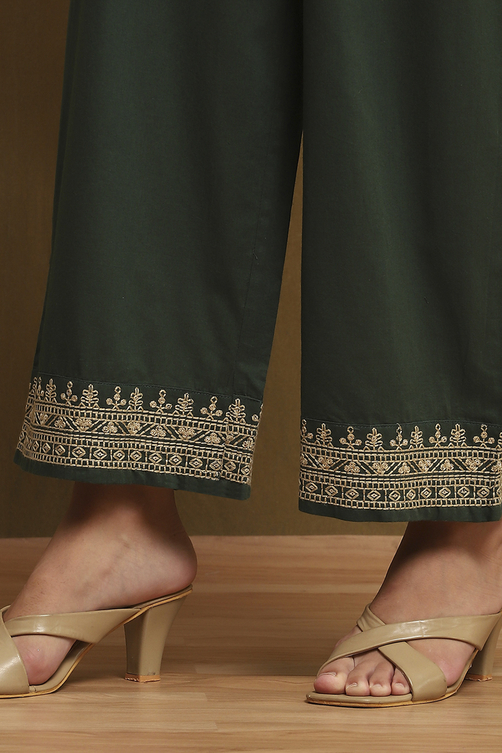 Dark Green Cotton Solid A-Line Suit Set image number 8