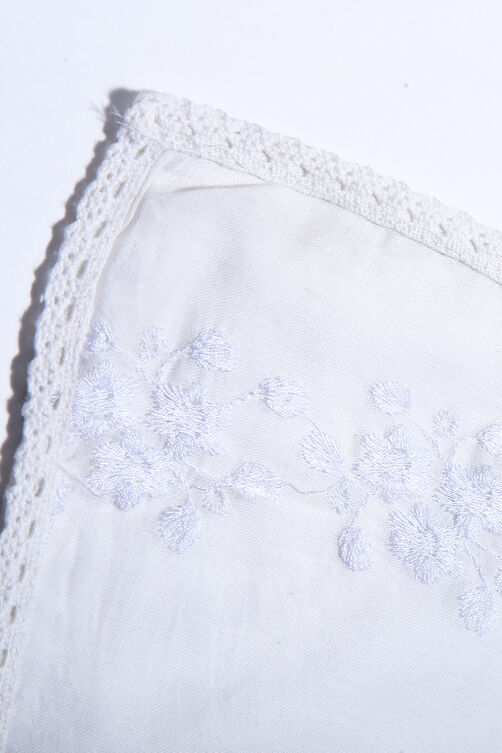 Off White Cotton Chikankari Embroidred Dupatta image number 1