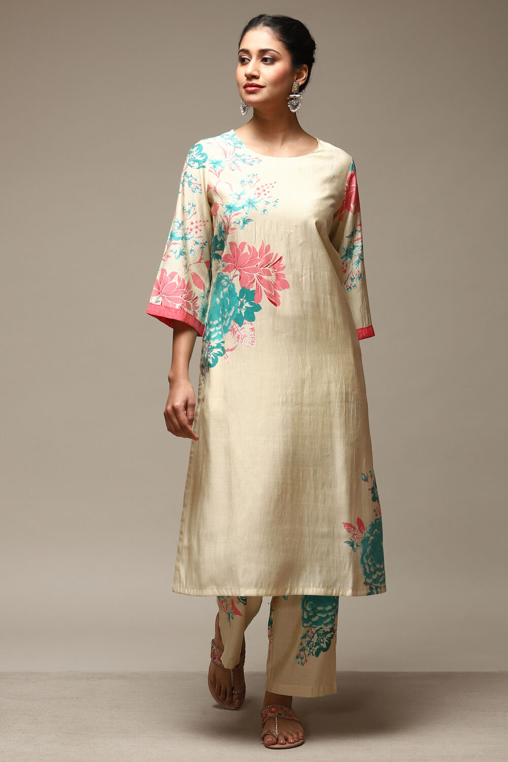 Salmon Viscose Straight Printed 2 Piece Set image number 6