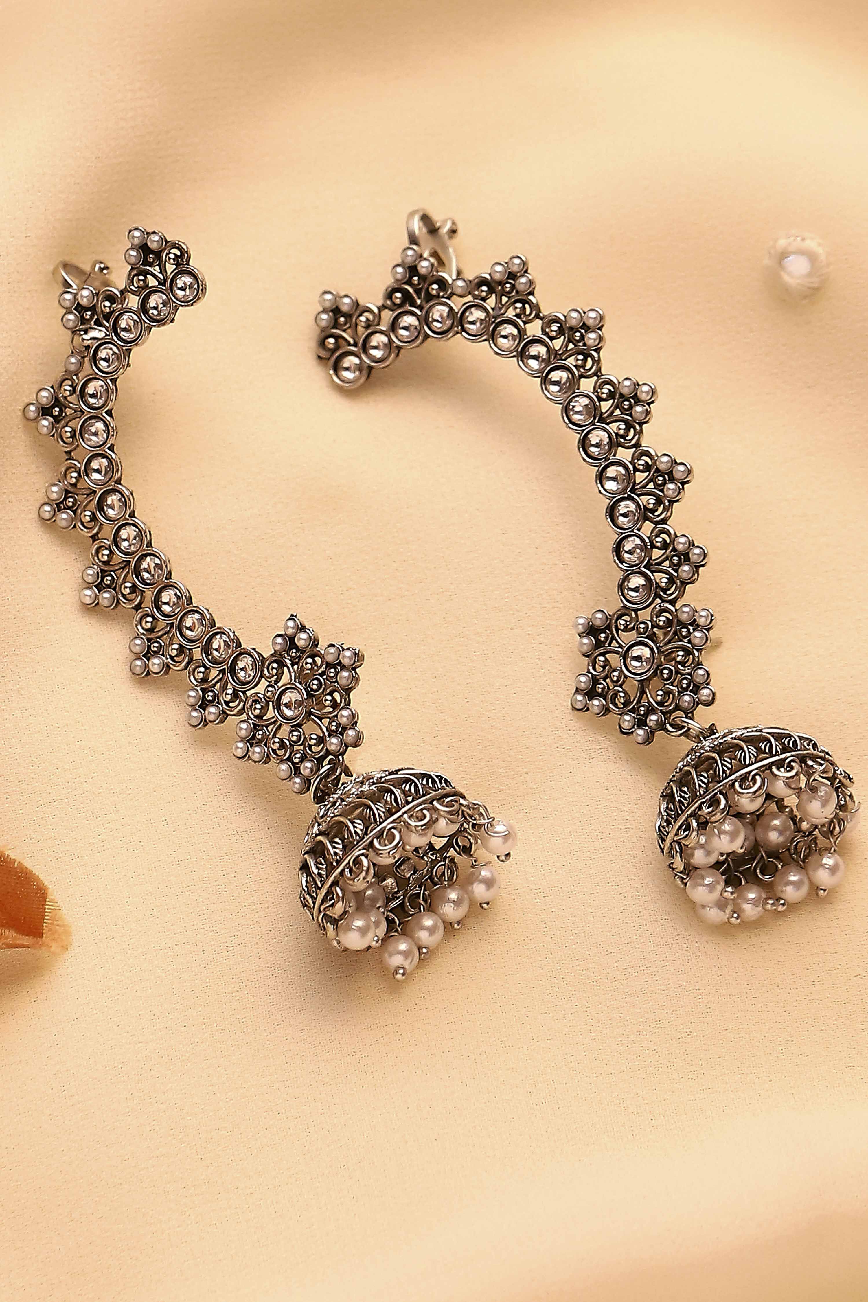 Oxidised Alloy Oxidised Earcuff image number 0