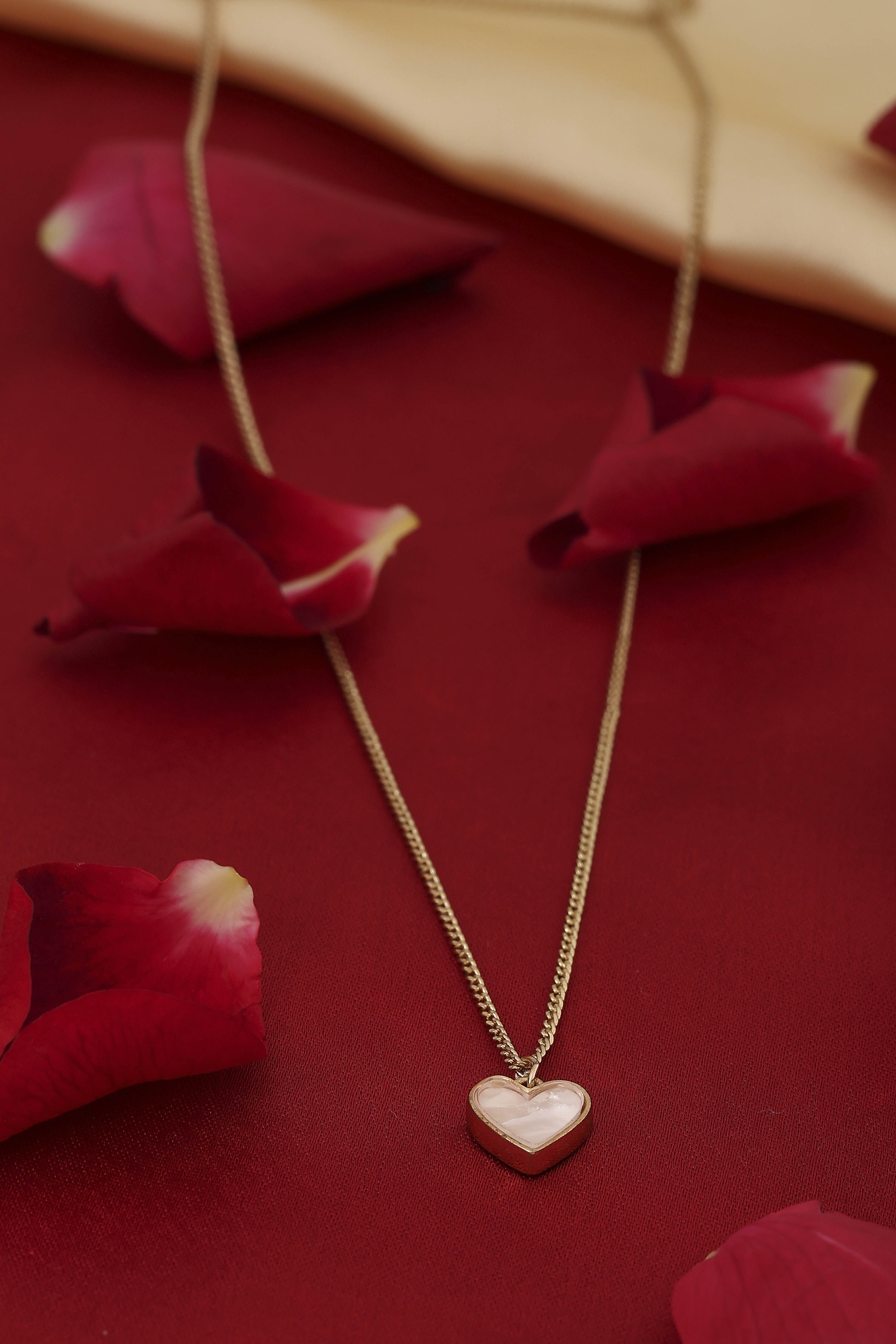 Off White Brass Necklace image number 0