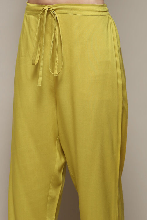 Lime Green Rayon flax Narrow Kurta Pant Suit Set image number 2