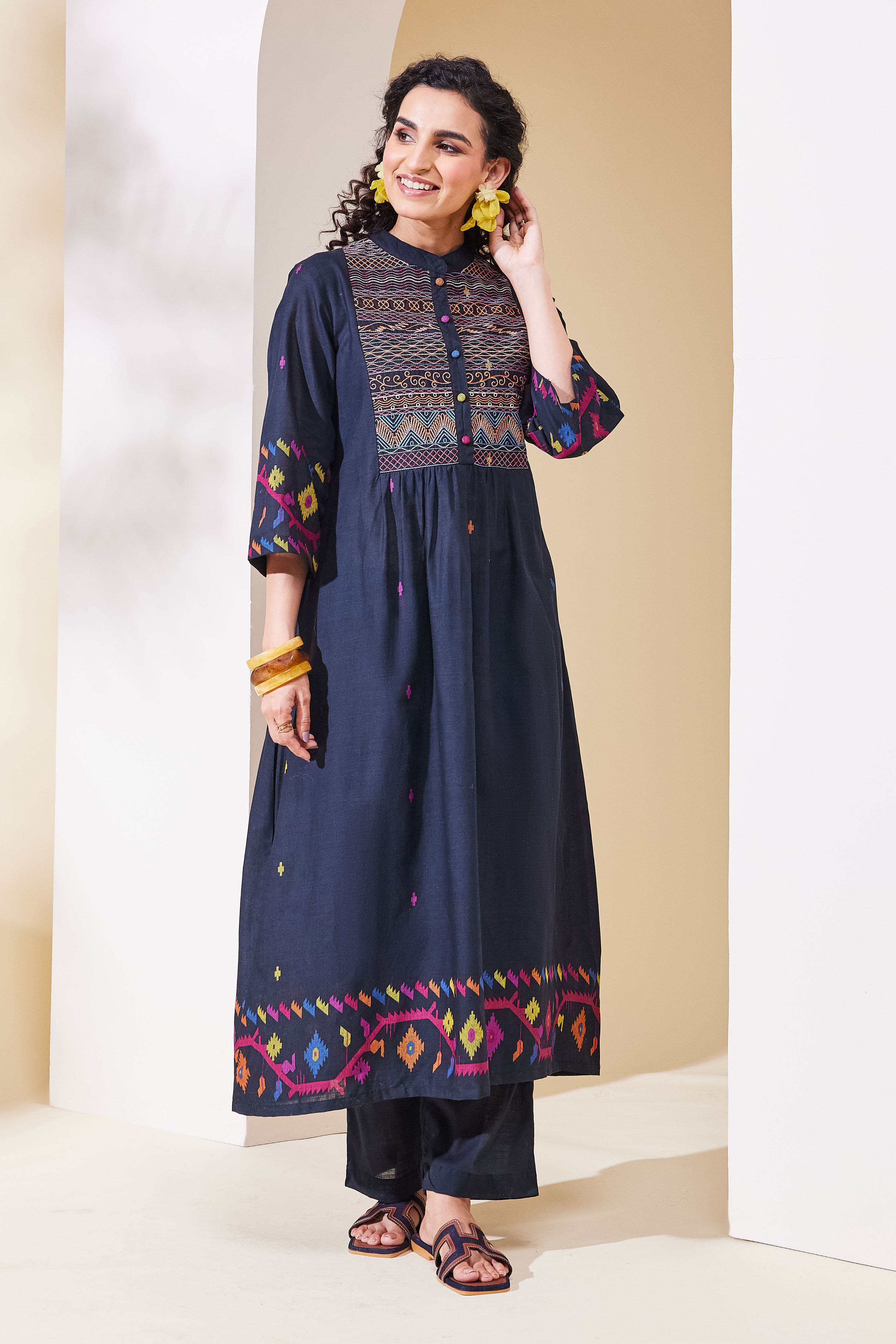 Black Cotton Straight Kurta Pants Set image number 6