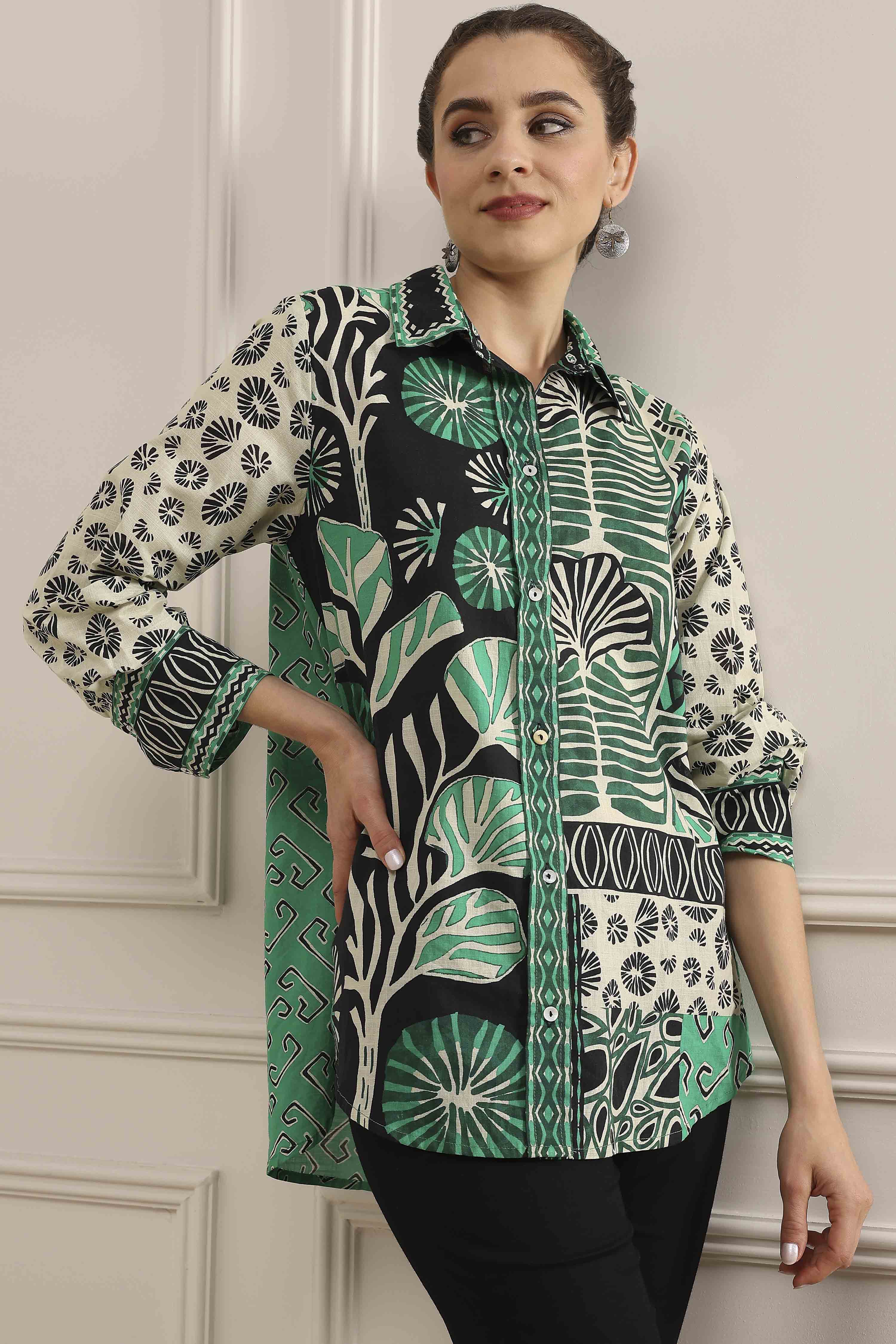 Black Cotton Printed Straight Shirt image number 6