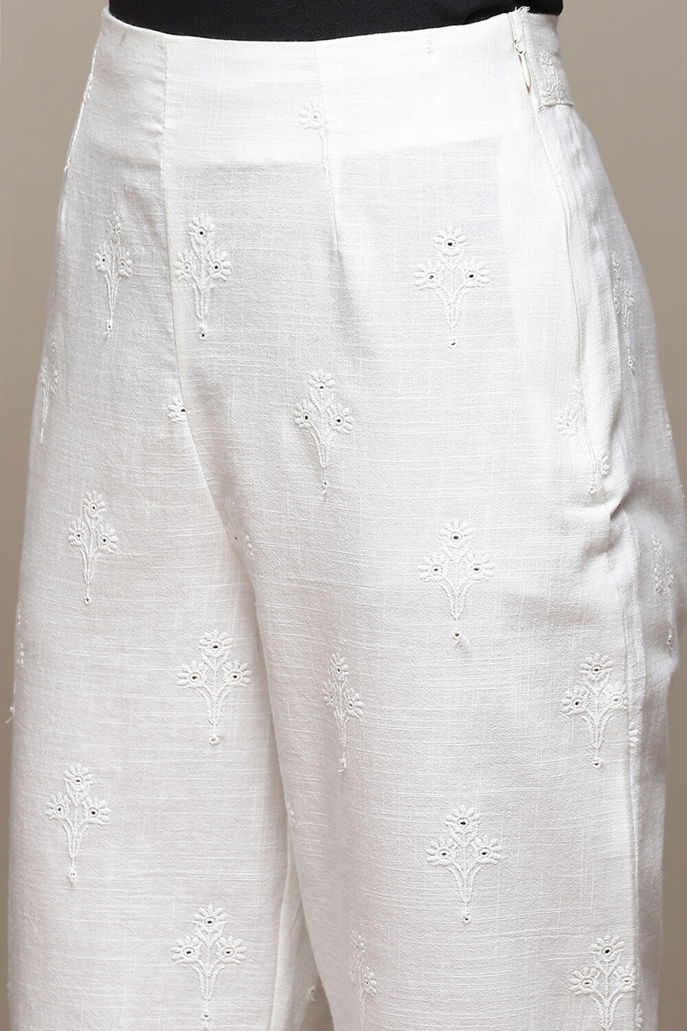 Off White Cotton Embroidered Narrow Pants image number 1