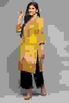 Yellow Cotton Blend Straight Printed Kurta image number 0