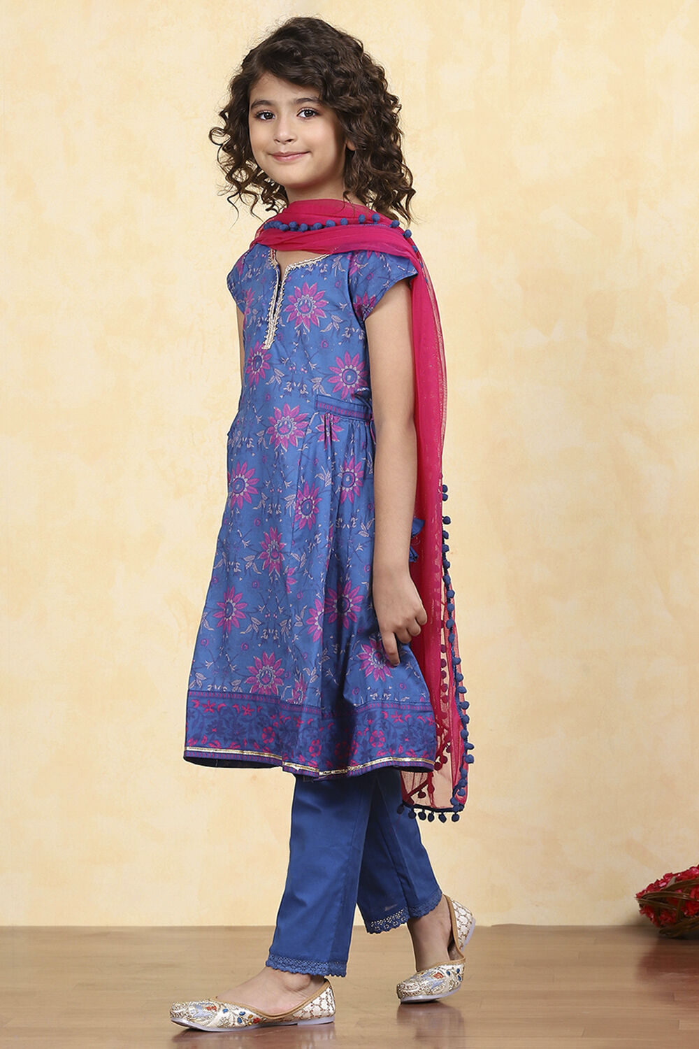 Blue Cotton Flared Printed Suit Set image number 3