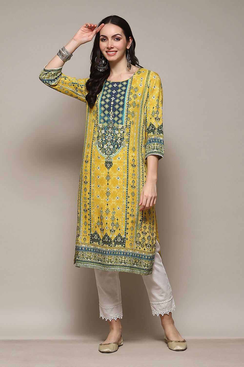 Black Cotton Slim Solid Pants image number 0