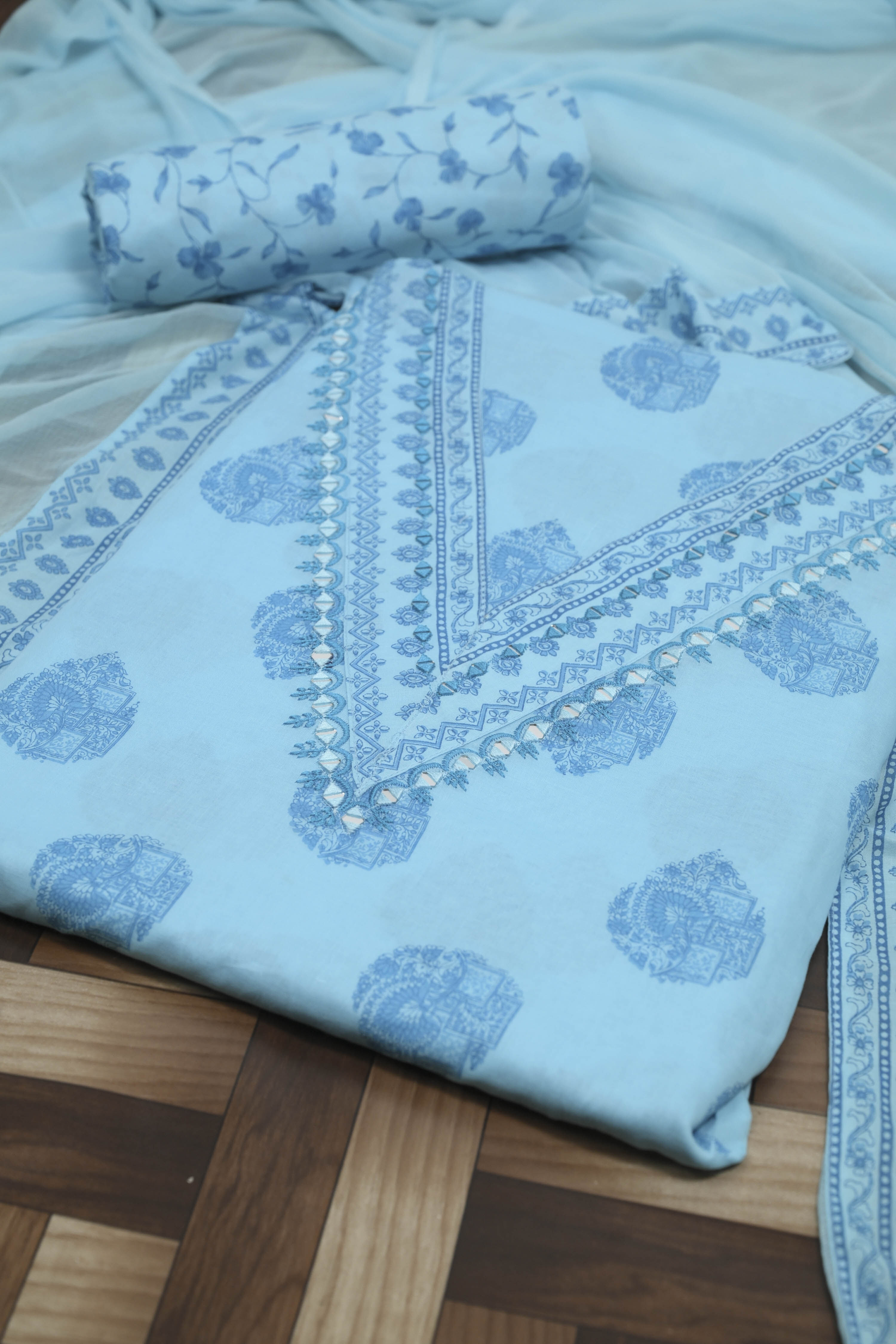 Pastel Cotton Printed Unstitched Suit Set image number 1