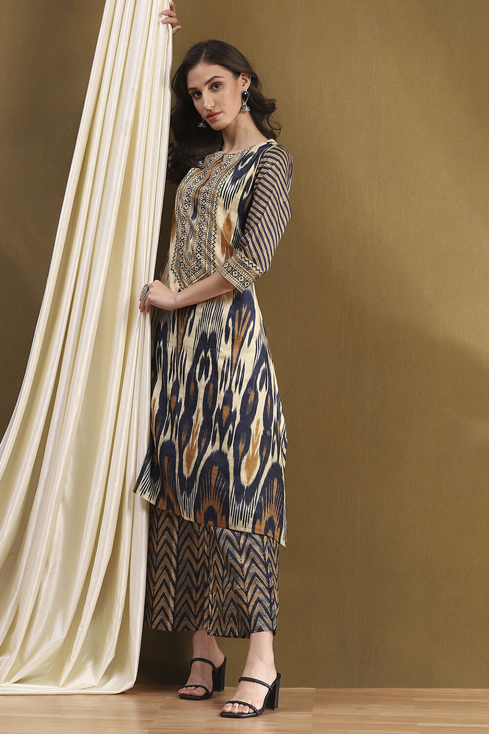Beige Geometric Printed Asymmetric Kurta Set image number 0