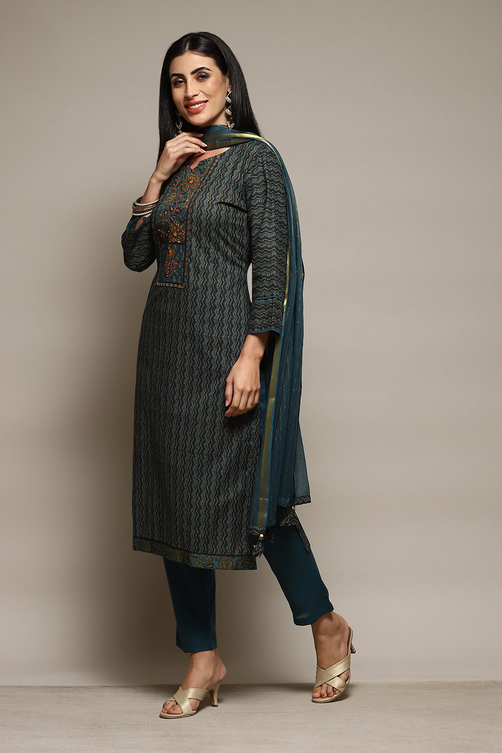 Teal Cotton Hand Embroidered Unstitched Suit Set image number 5