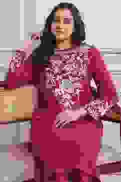 Fuchsia Polyester Embroidered Straight Kurta image number 0