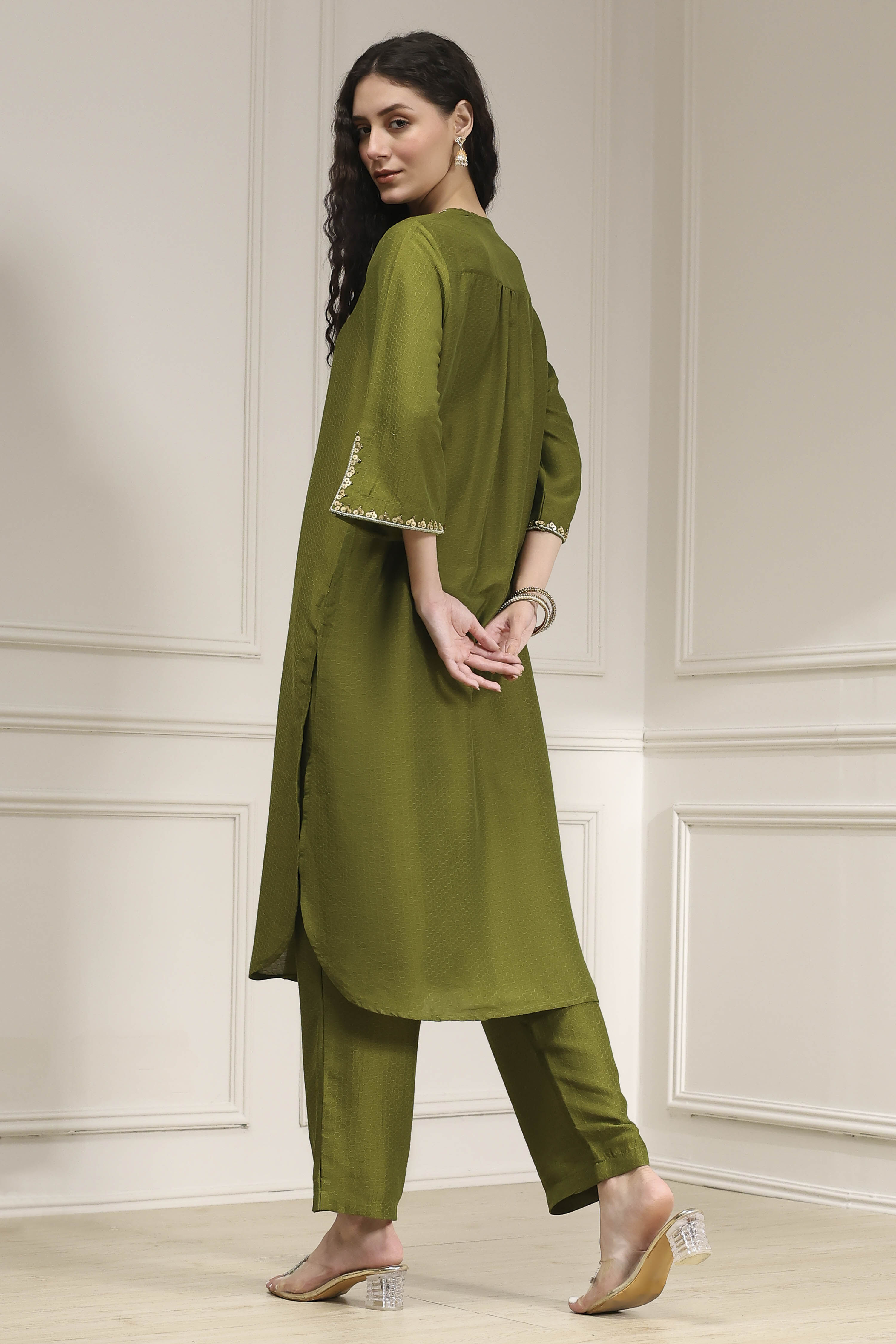 Olive Green Dyed Straight Kurta Set image number 4