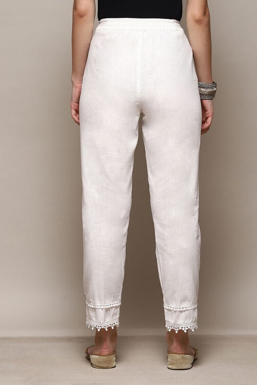 Black Cotton Slim Solid Pants image number 4