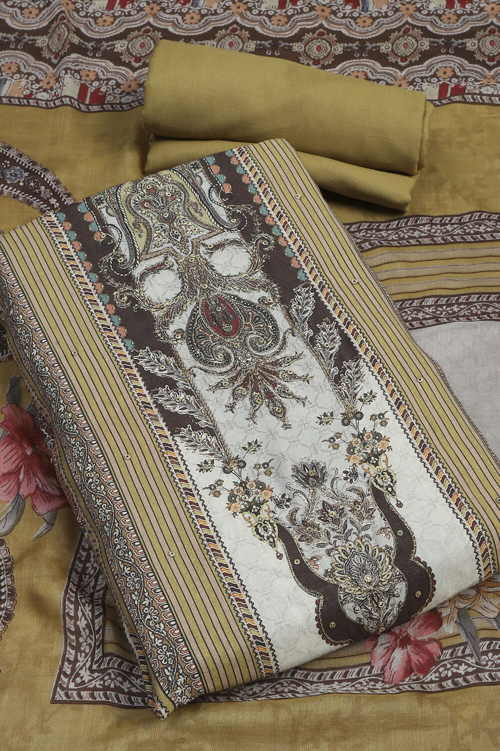 Grey Muslin Unstitched Suit Set image number 1