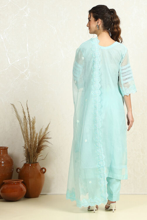 Pink Lace Design Unstitched Suit Set image number 5