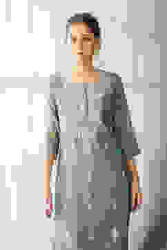 Sape Green Yard-Dyed Straight Kurta image number 4