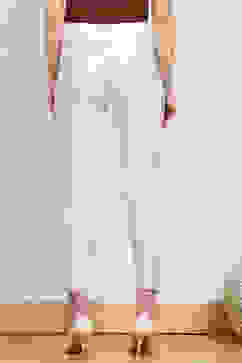 Off White Nylon Skinny Leggings image number 5