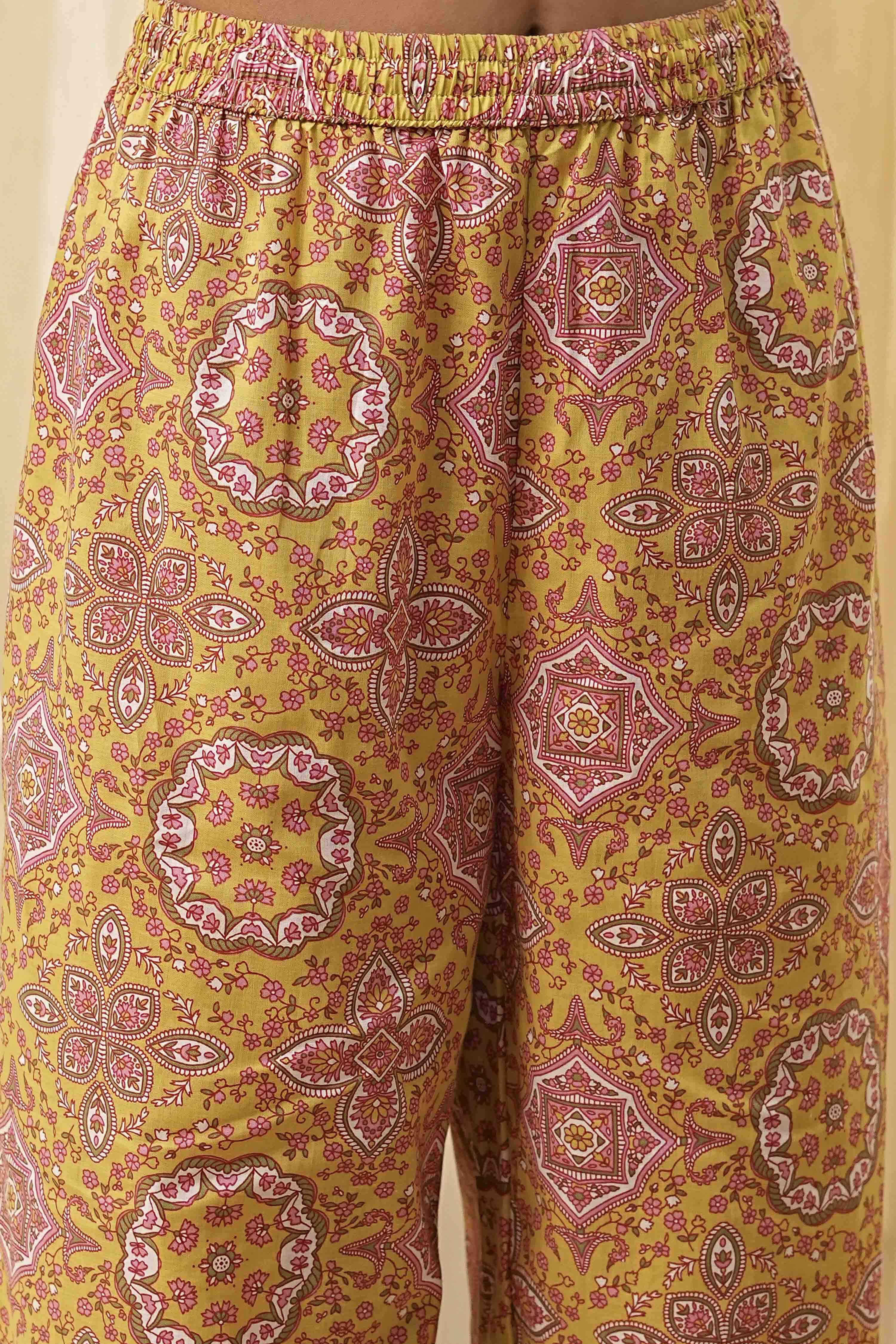 Green Cotton Printed Straight Suit Set image number 2