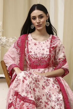 Light Pink Cotton Fitted Suit Set image number 7