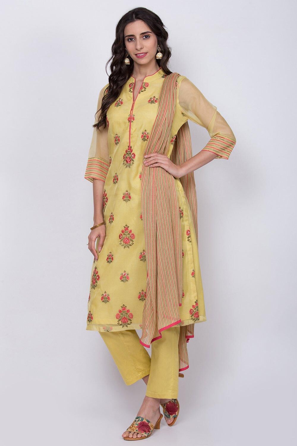 Yellow Straight Kurta Regular Pants Suit Set image number 2