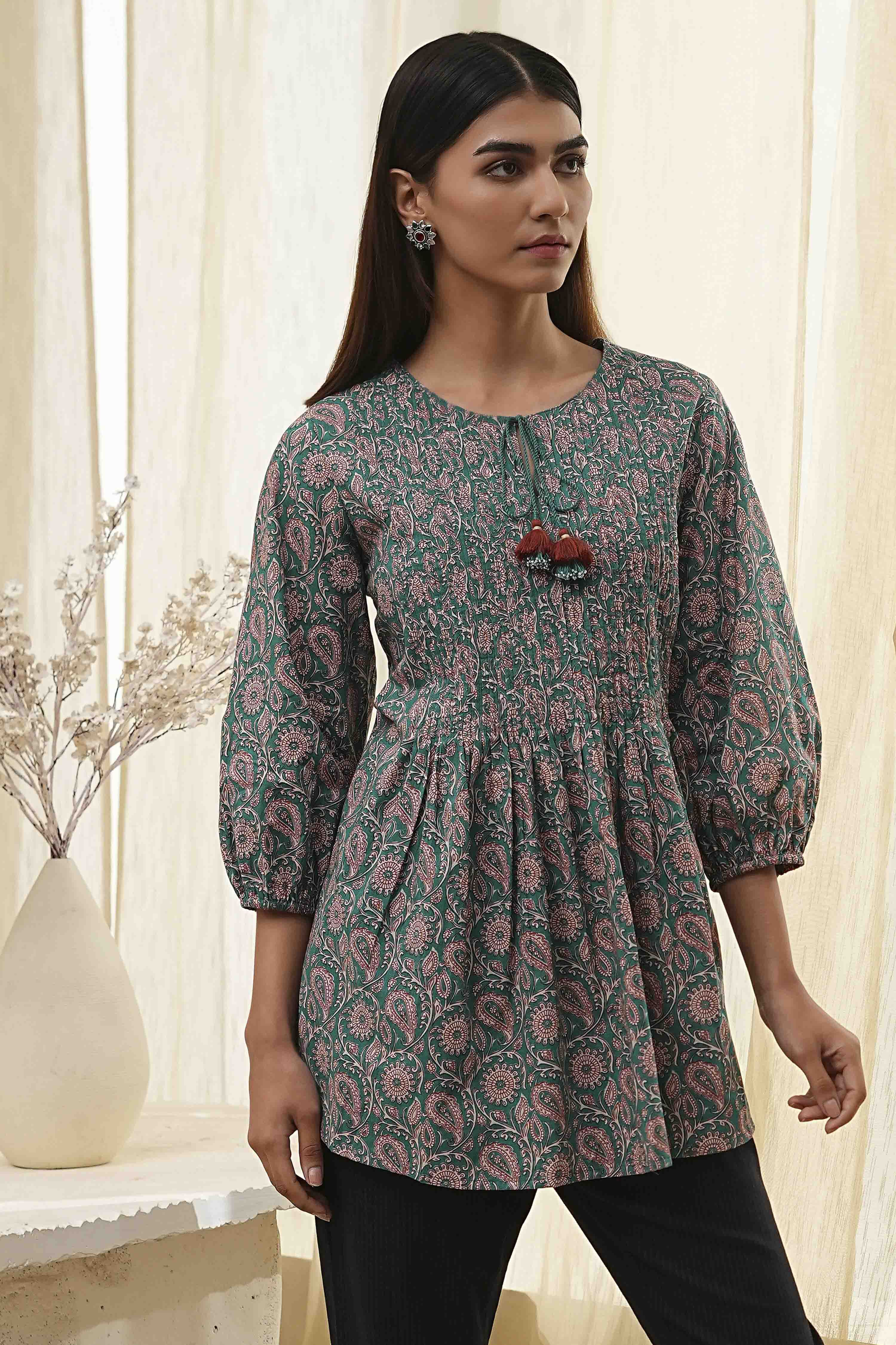 Teal Green Cotton Pleated A-Line Short Kurta image number 4