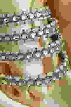 Pearl Alloy Bangle image number 2