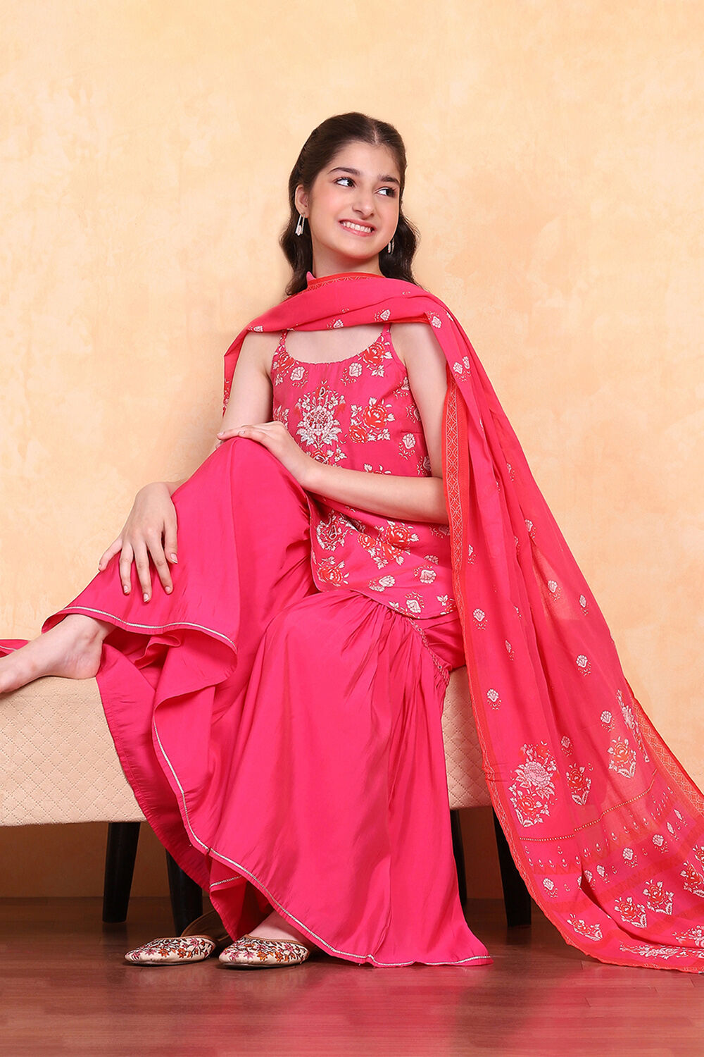 Pink Floral Printed Straight Suit Set image number 0