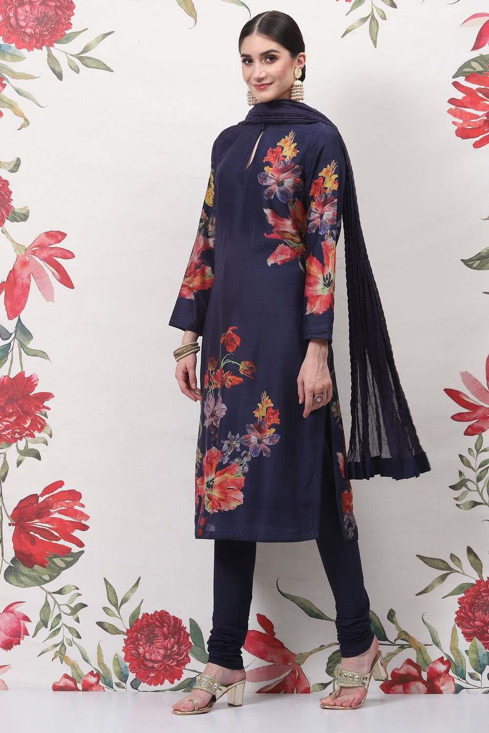 Indigo Cotton Silk Straight Printed Suit Set image number 4