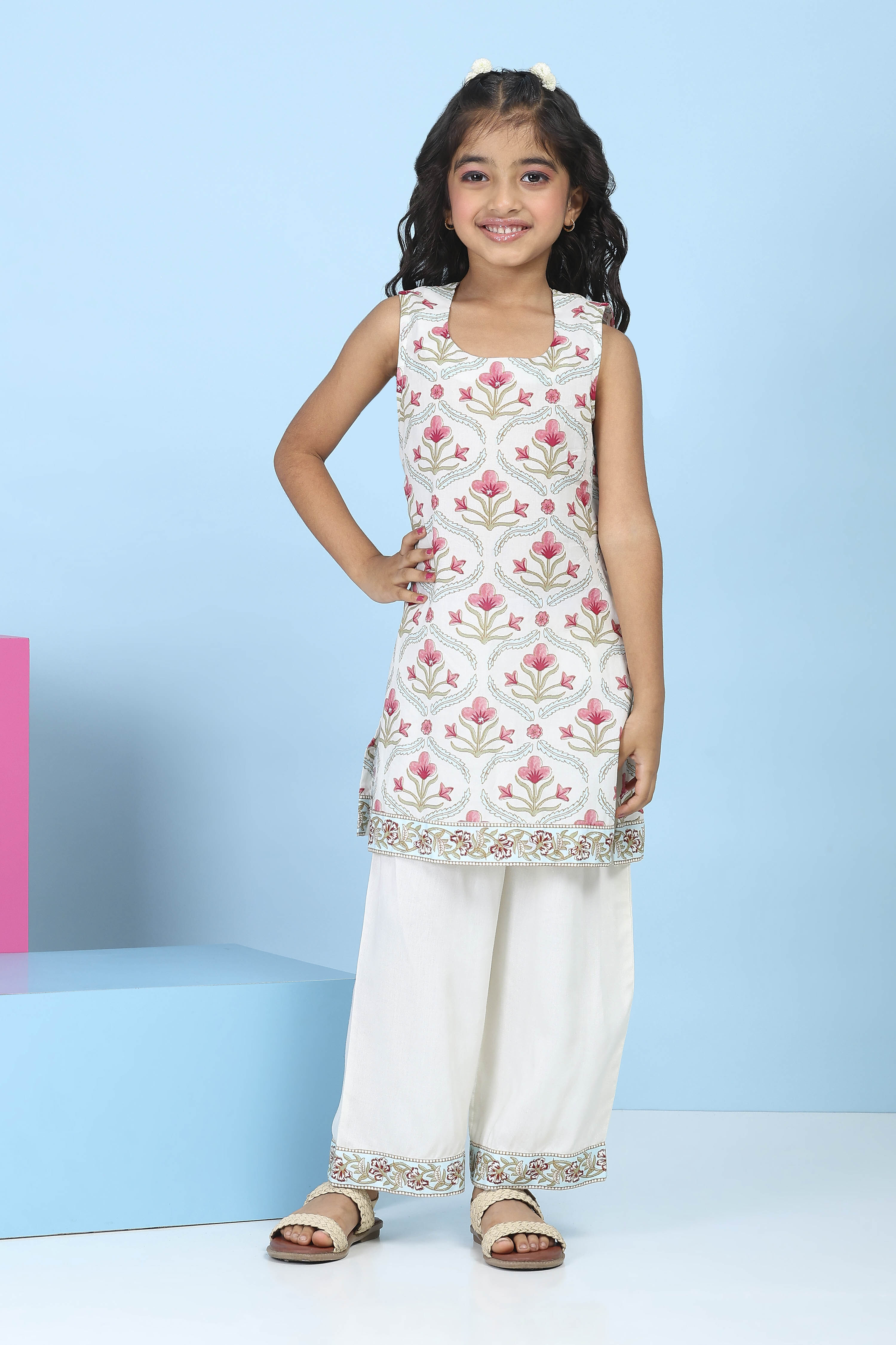 White Cotton Printed Straight Suit Set image number 6