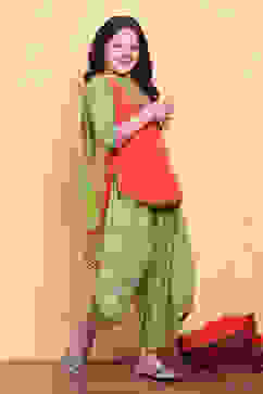 Pink and Green Pure Cotton Printed Straight Suit Set image number 5