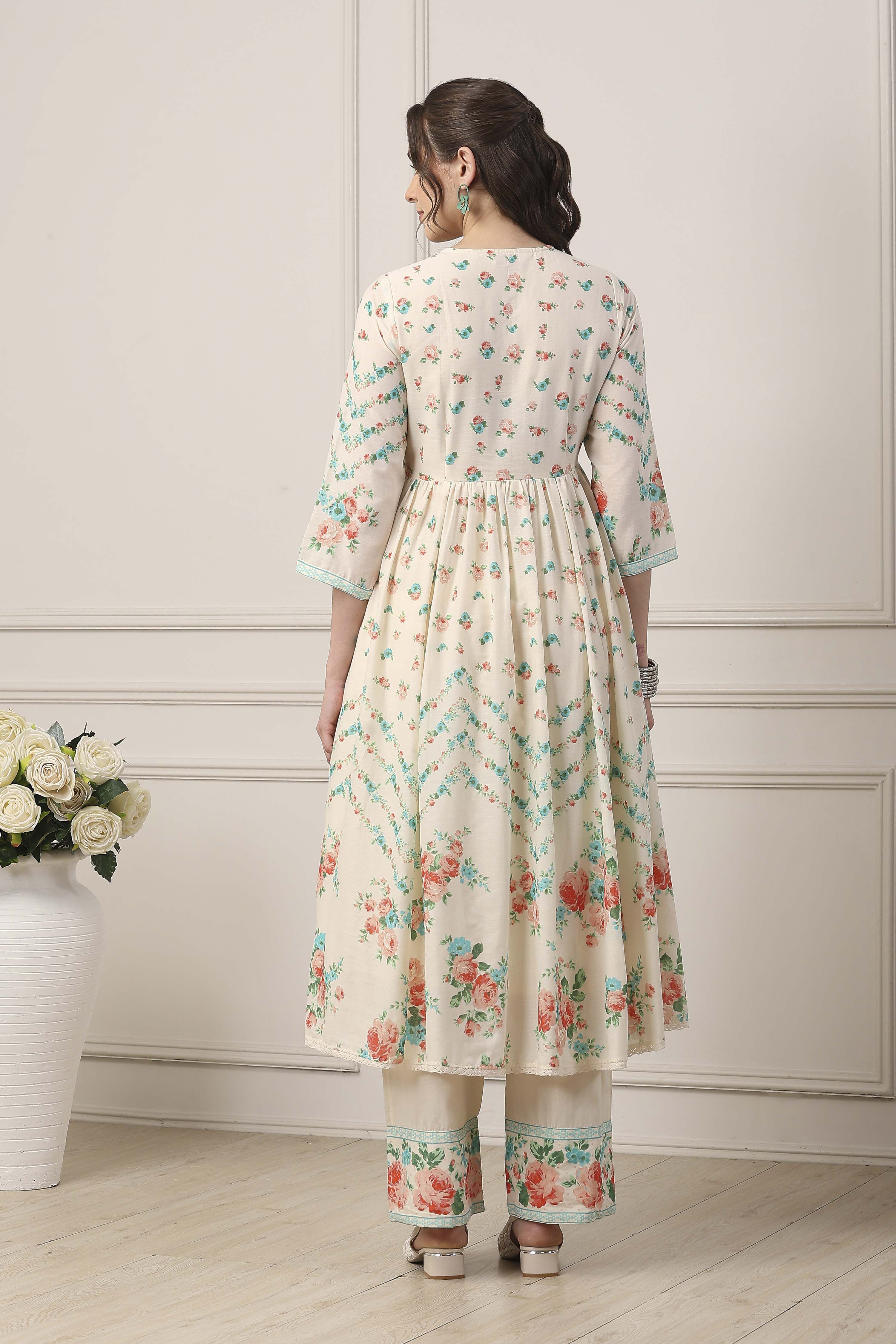 White Cotton Anarkali Suit Set image number 4