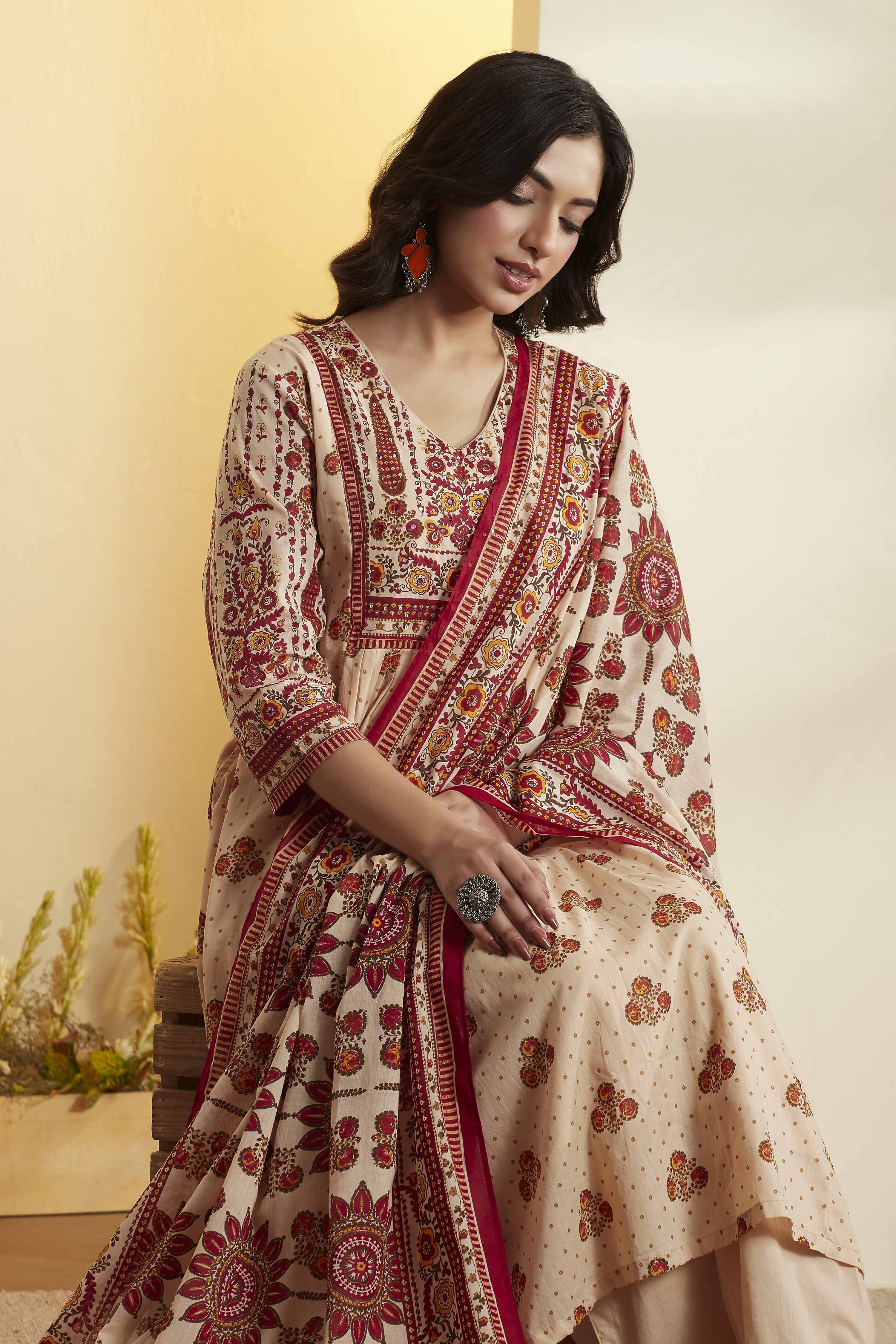Beige Cotton Kalidar Suit Set image number 1