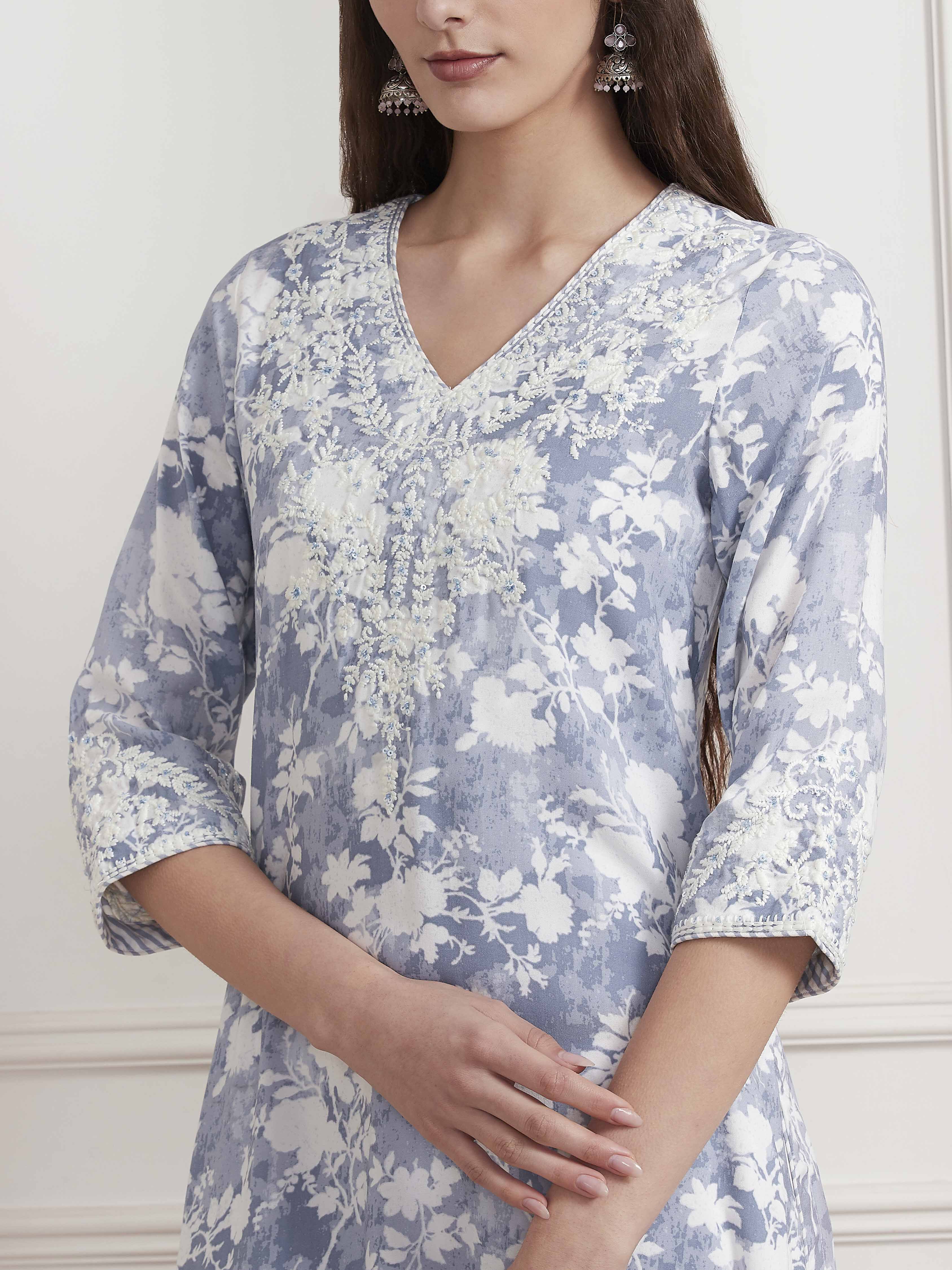 Powder Blue Floral Printed Straight Kurta image number 1