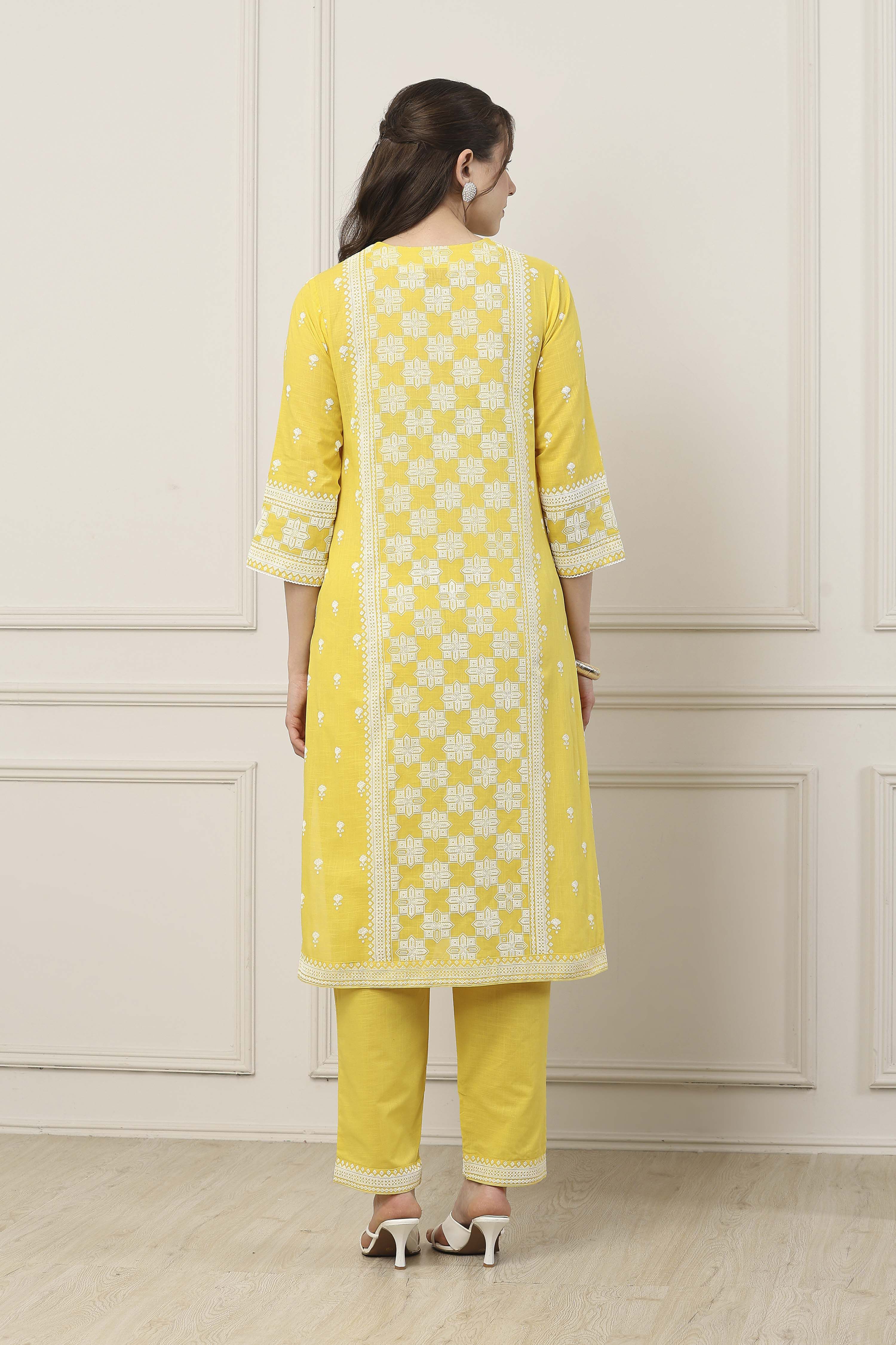 Yellow Cotton Floral Embroidered Straight Suit Set image number 4