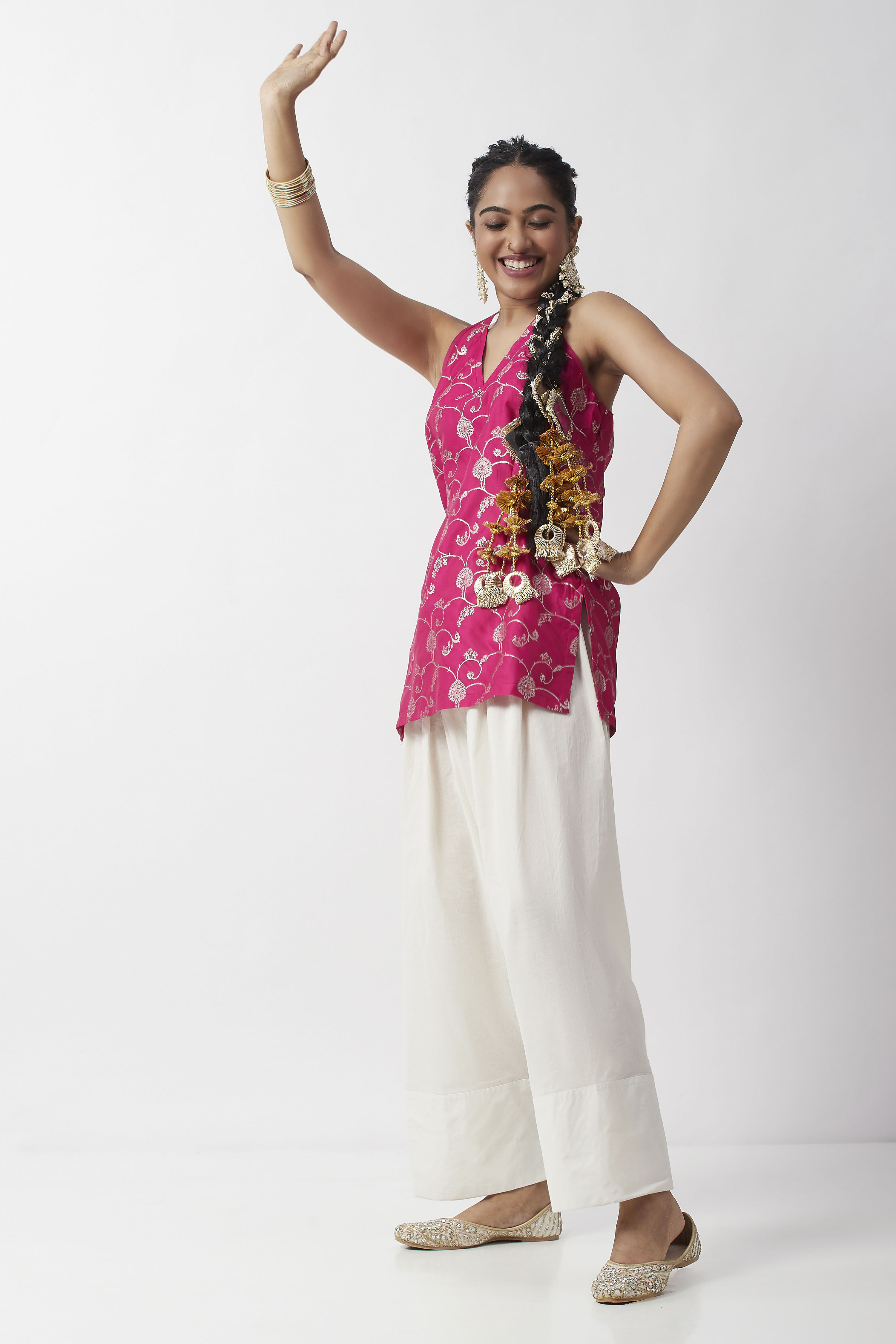 Pink Floral Yarndyed Straight Short Kurti image number 6