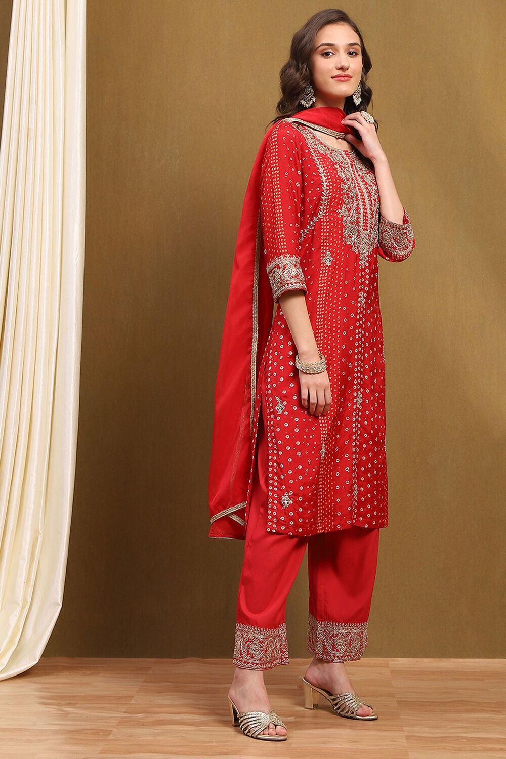Red Modal Printed Festive Straight Suit Set image number 5